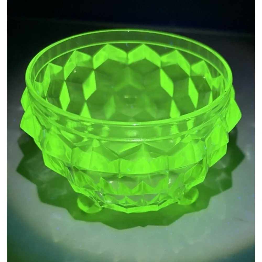 Vintage Green Uranium Jeanette Depression Glass Cube Pattern Powder Jar Cubist